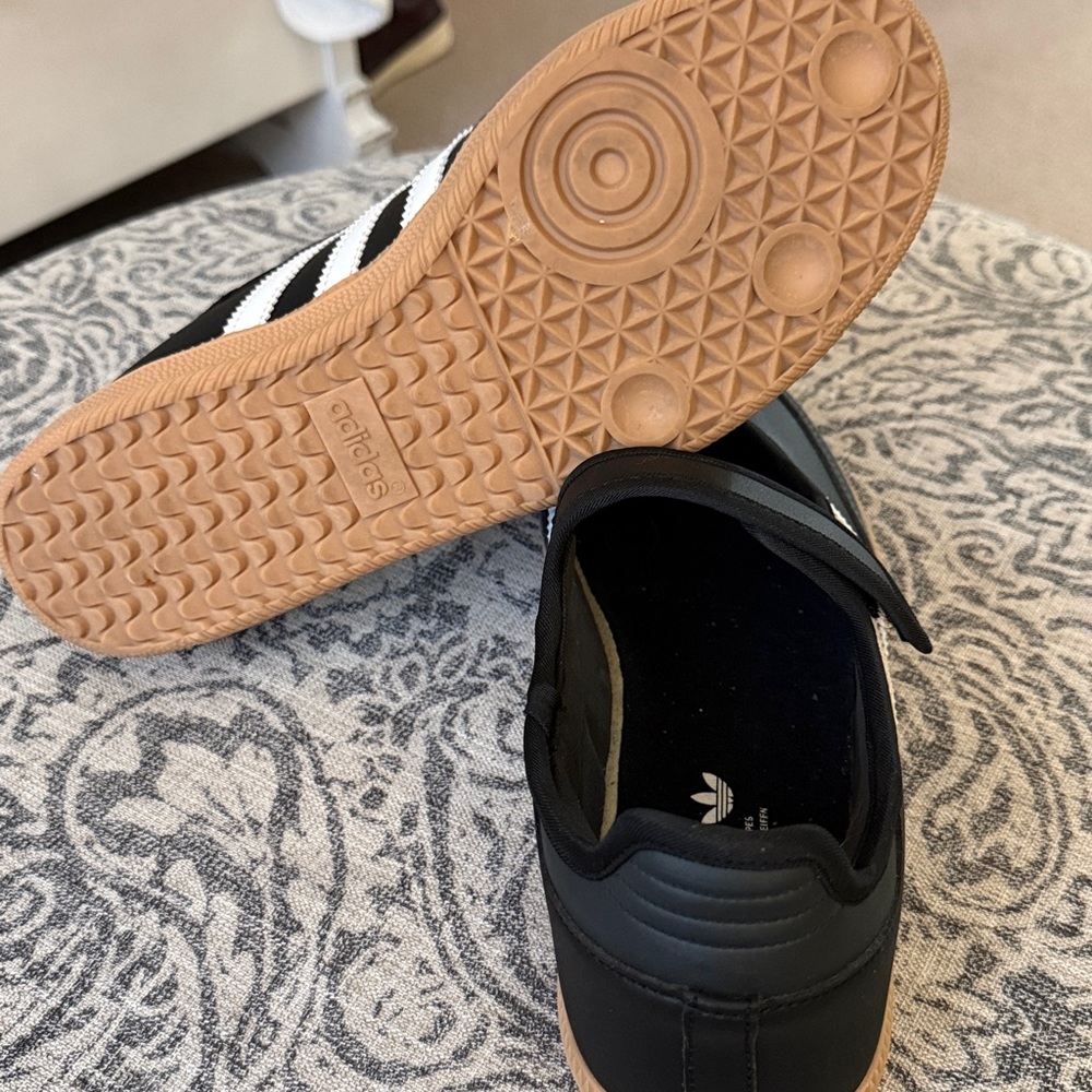Adidas Black and White Strap Sneakers - Picture 5 of 6
